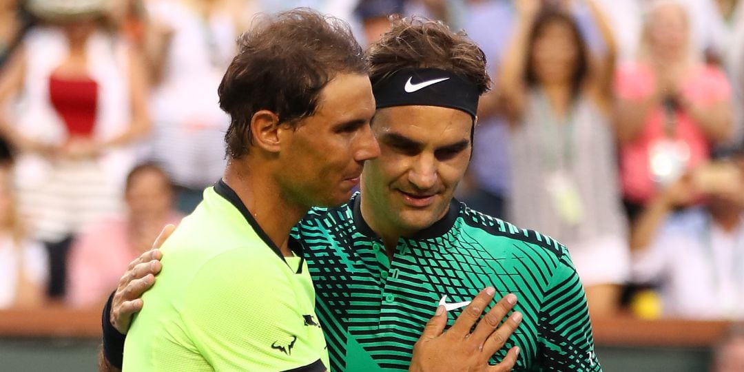 Rafa Nadal y Roger Federer, tras una final de Roland Garros