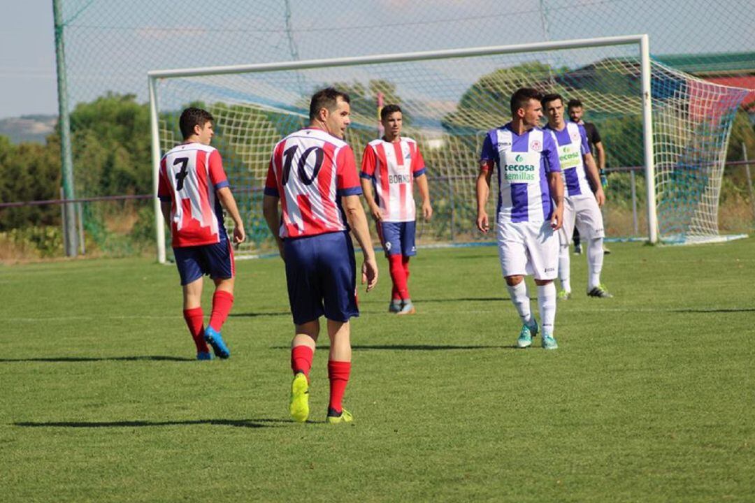 Instantánea del partido entre Rayo Cenobia y Gimnástica Medinense