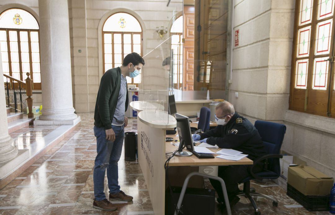 Atención al público con cita previa en el Ajuntament de Gandia 