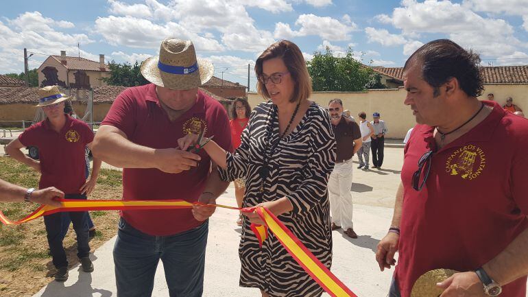 Inauguración del centro a cargo de la Presidenta de la Diputación, Ángeles Armisén