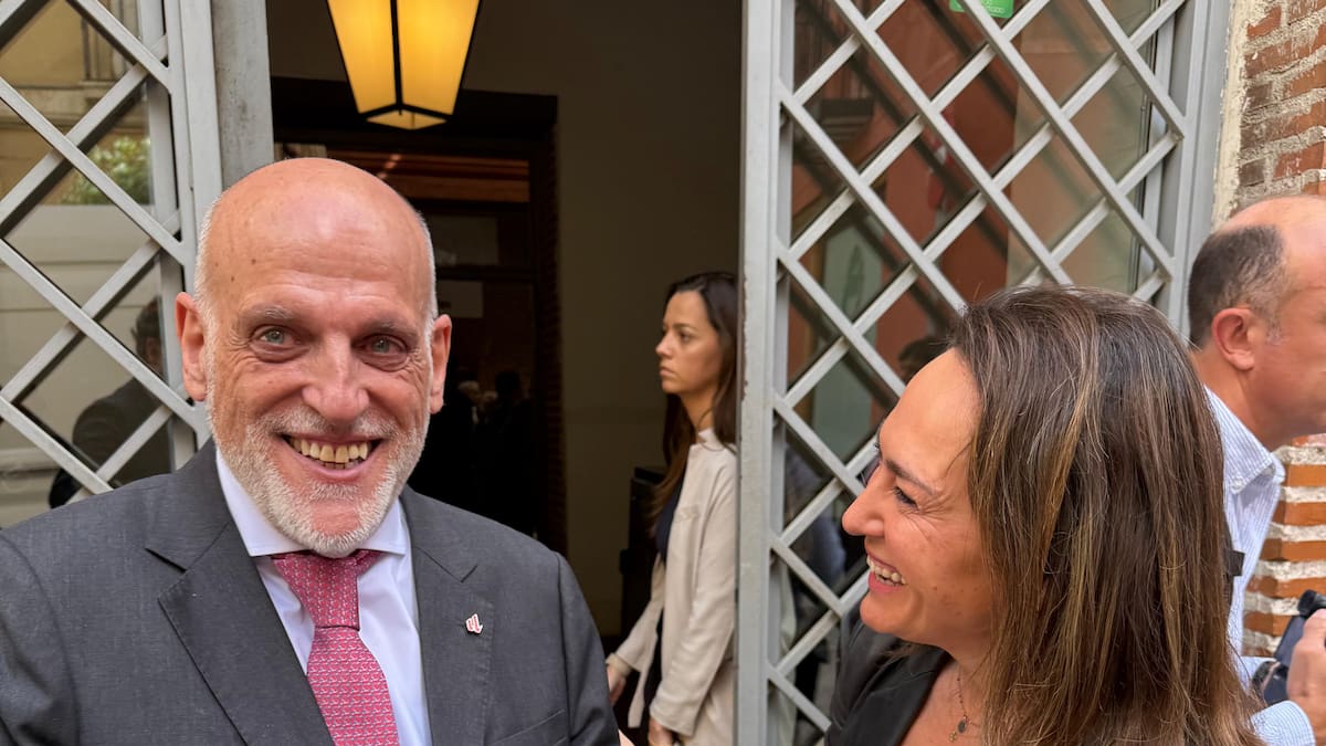 Maica Hurtado se reúne con Javier Tebas para impulsar el fútbol como herramienta contra el odio