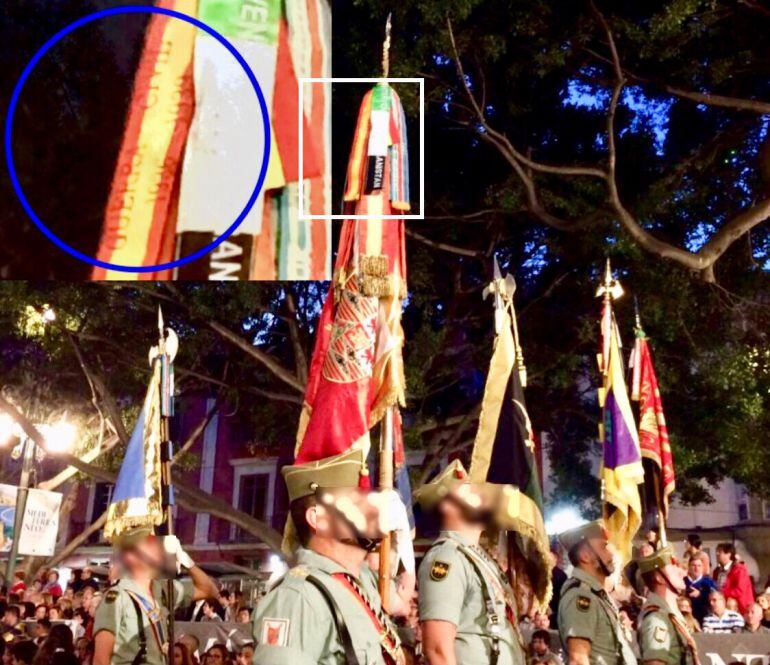 Bandera conmemorativa a la guerra civil española en el estandarte durante el desfile de la Legión el pasado Jueves Santo en Málaga