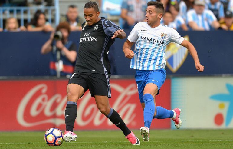 Danilo durante un partido con el Real Madrid esta temporada 