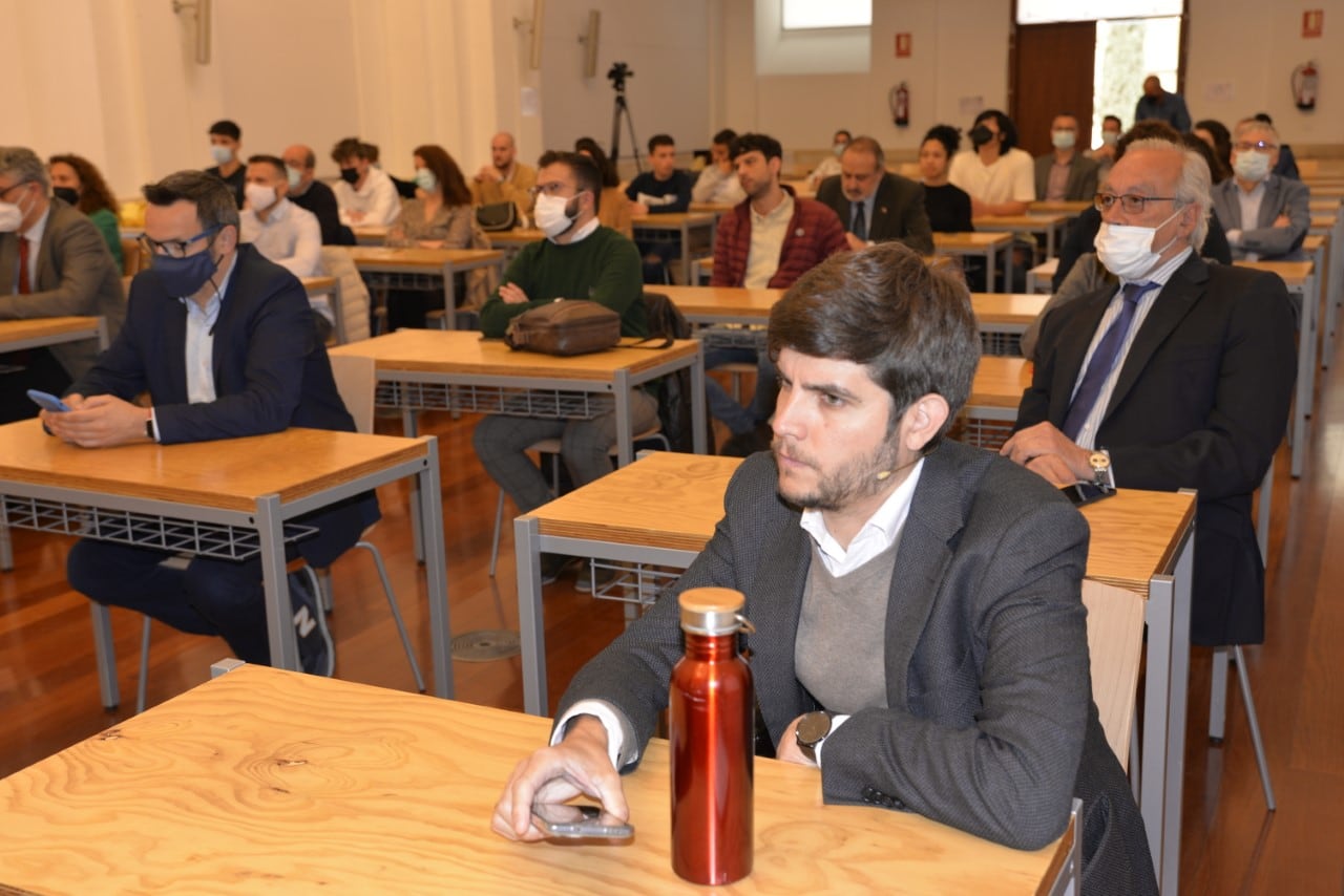 Participantes en la primera sesión del Foro de Empleo de la UCLM en su 16 edición