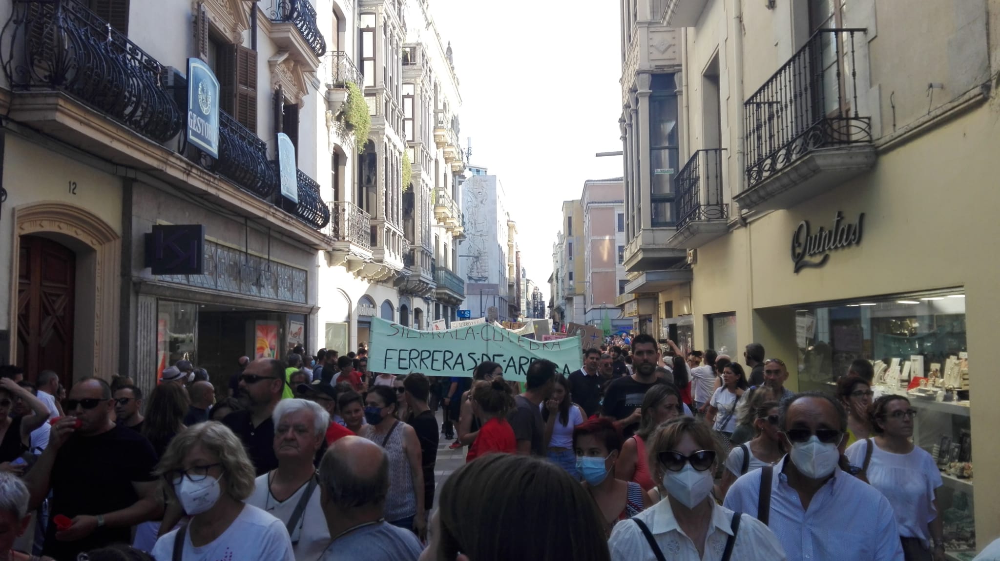 La Sierra de la Culebra y el Valle del Tera se manifiestan en Zamora