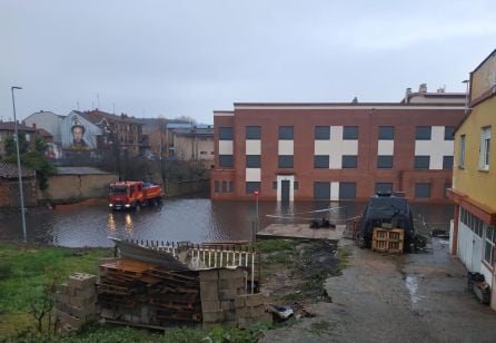 La nueva residencia de mayores de La Robla se vio también afectada por las inundaciones