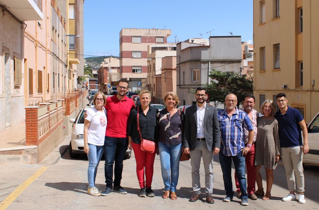 Visita del equipo de gobierno de l&#039;Alcora a la calle Enrique Grangel Girona. 