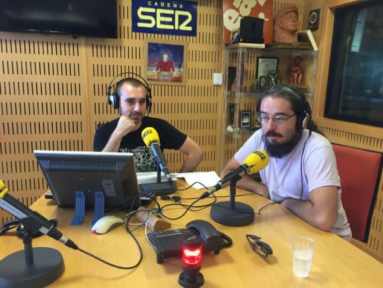 Sergio Mesa y José Manuel Matos en los estudios de Radio Cádiz