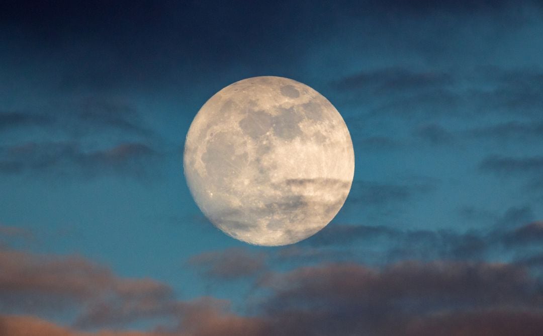 Este martes podremos disfrutar de la superluna de abril.