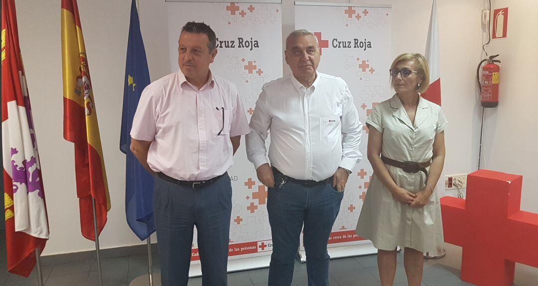 José Luis Páez - en el centro - ha sido nombrado Delegado Especial del Comité Provincial de Cruz Roja