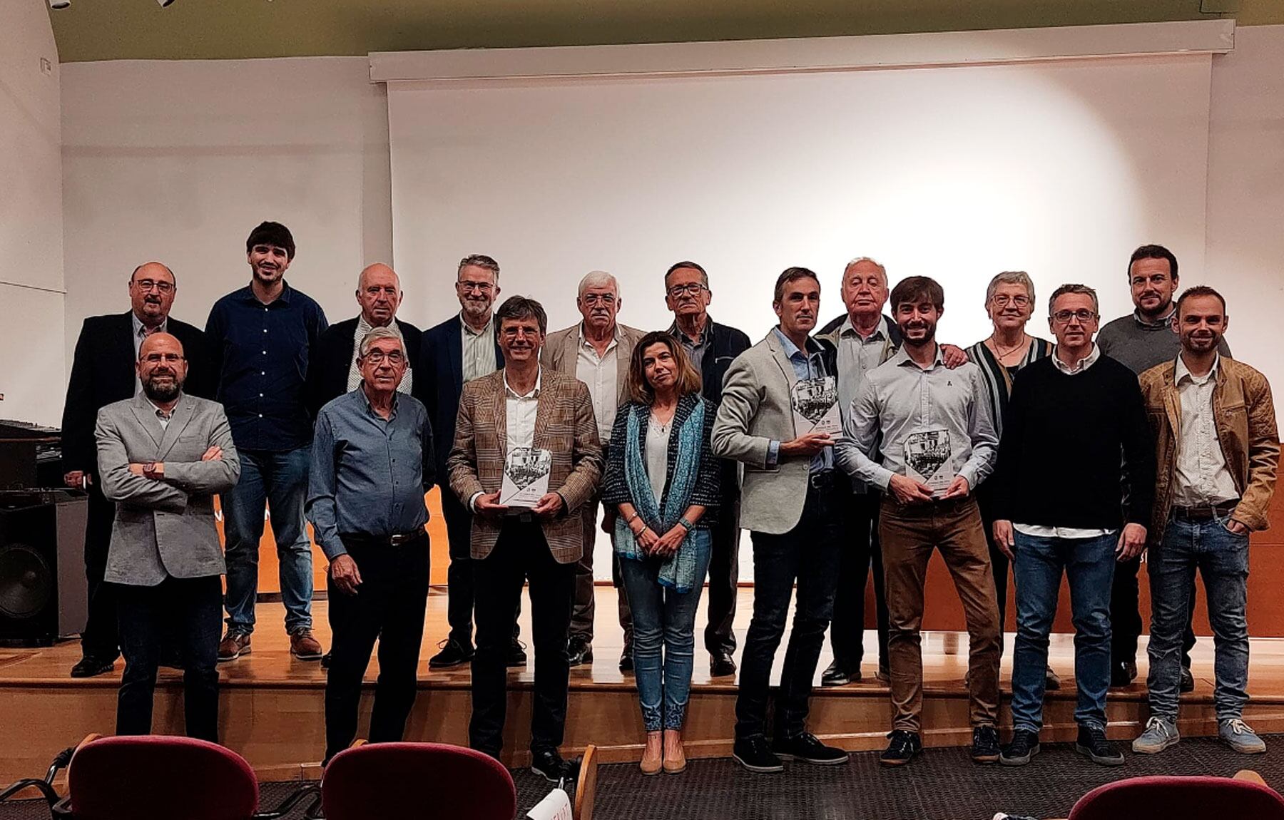 Imagen de la presentación del libro en el Centre Social Real Blanc de Cocentaina