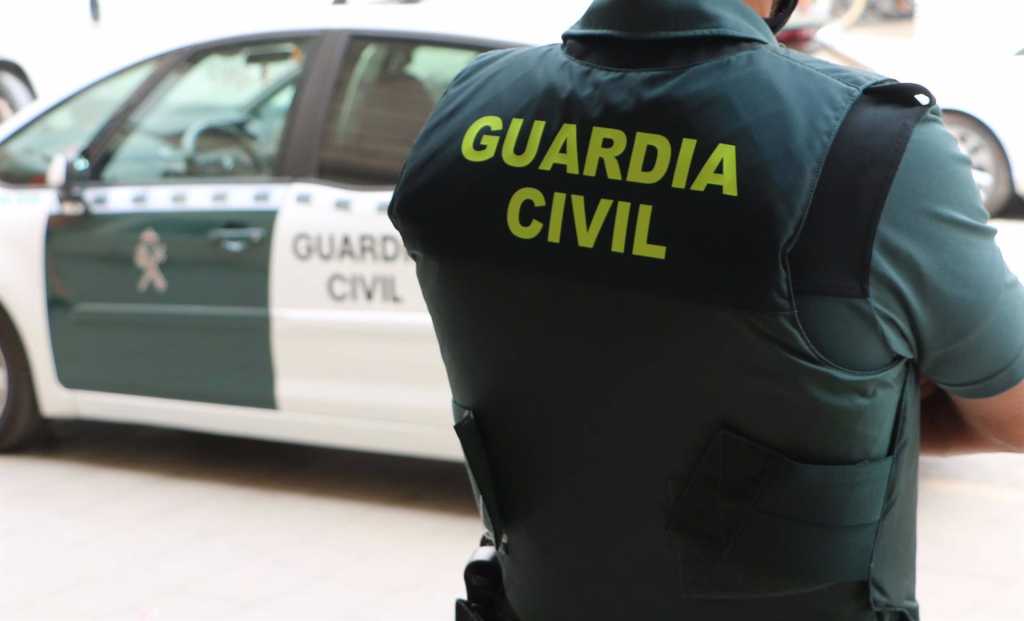 Un agente de Guardia Civil