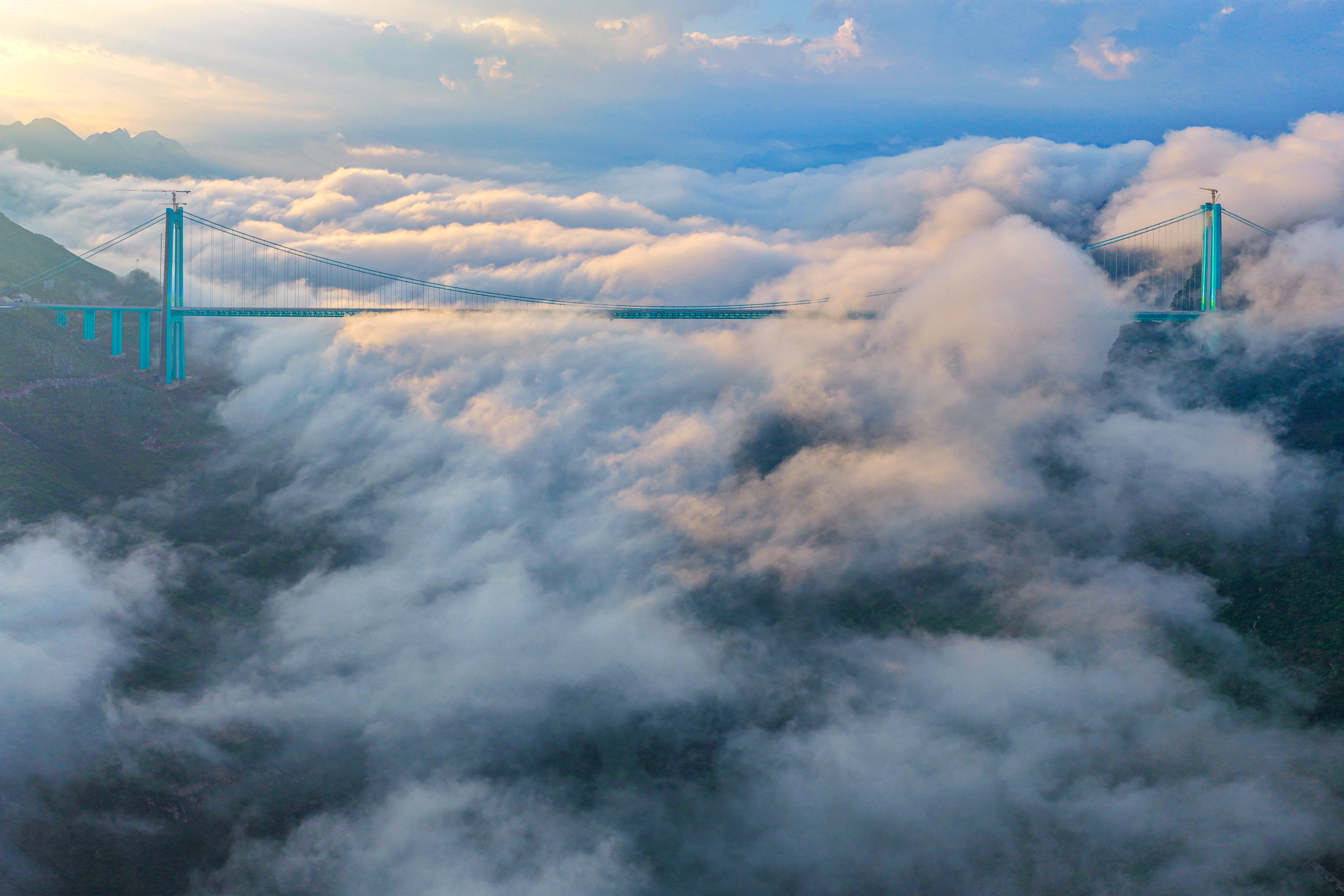 Puente del Cañón Huajiang