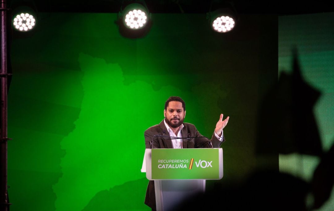 El candidato de Vox para el 14F, Ignacio Garriga, en el acto final de campaña en Barcelona.