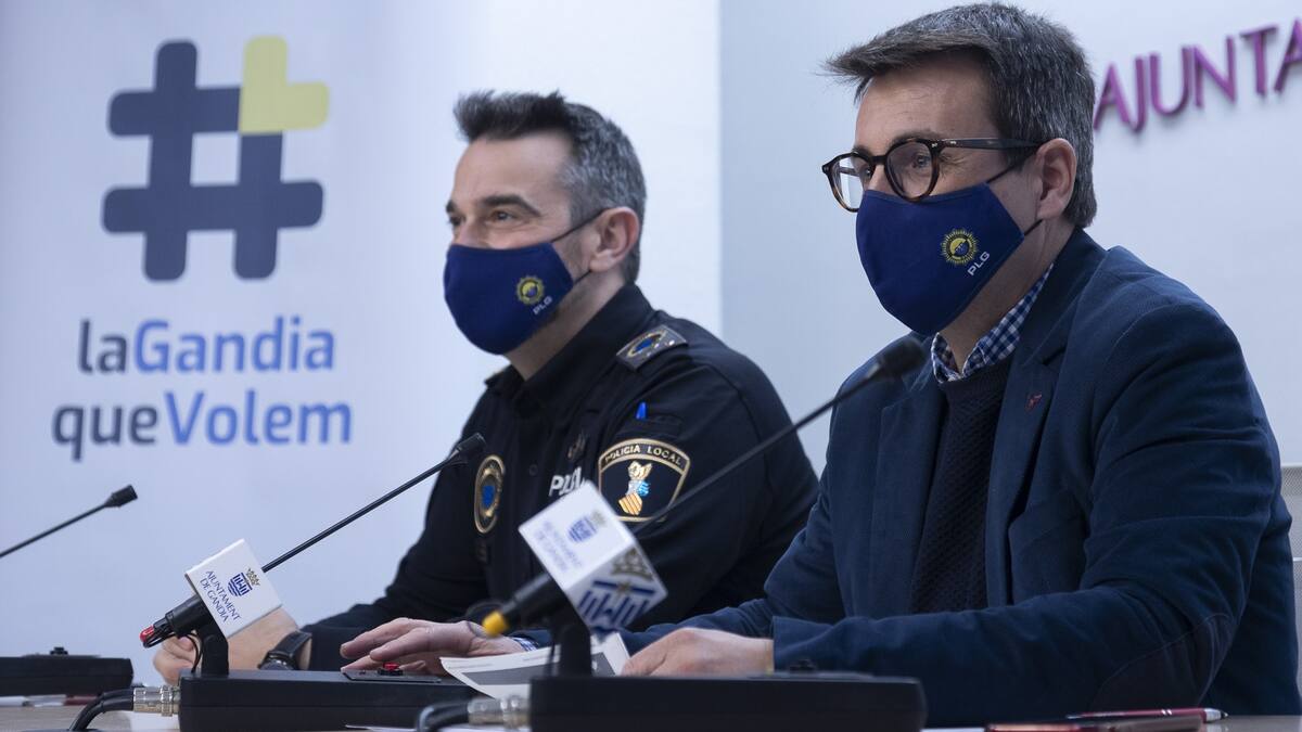 La Policía Local de Gandia busca la conexión directa con la ciudadanía a través de las redes sociales