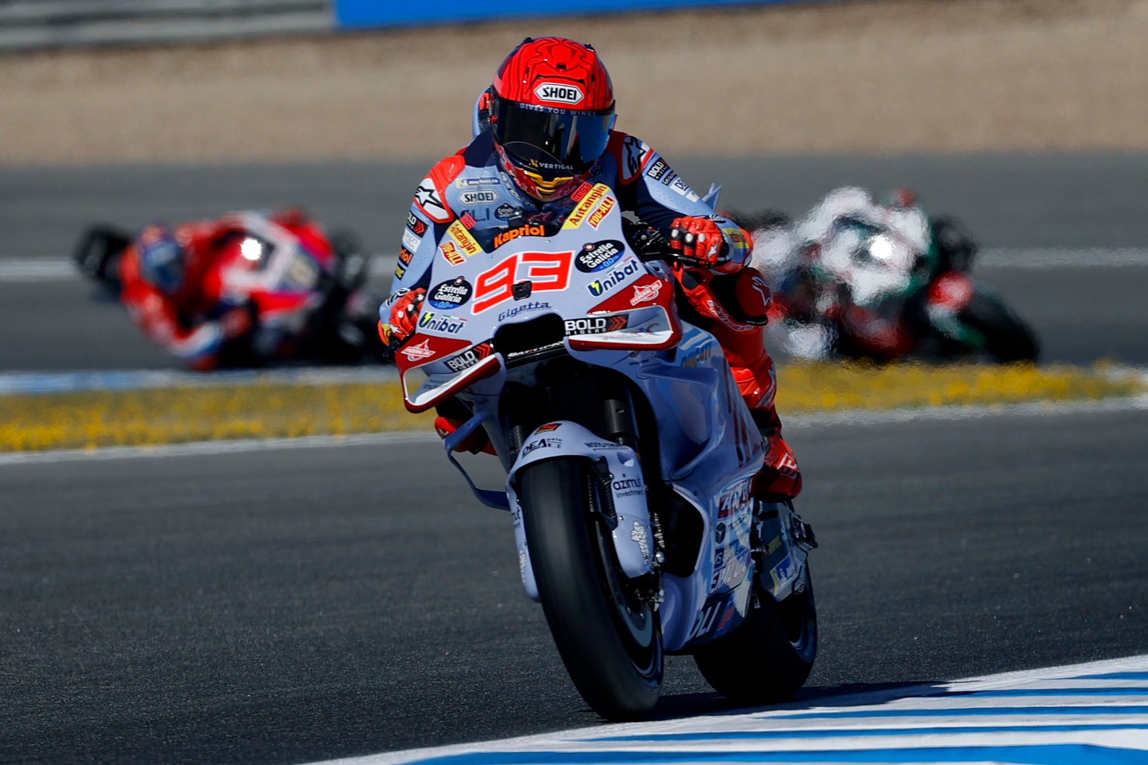 El piloto español de MotoGP Marc Márquez (Gresini Racing MotoGP), durante el primer día de entrenamientos libres del Gran Premio de España EFE/Román Ríos