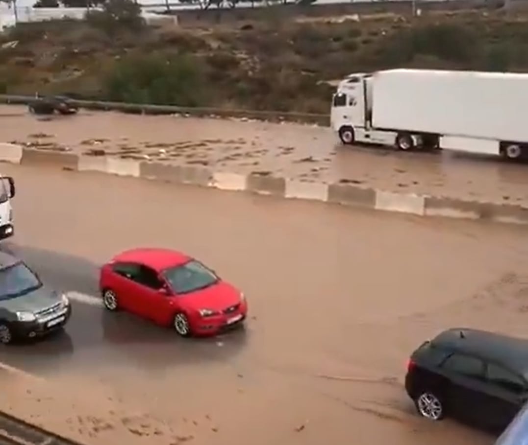 Imagen de las fuertes lluvias en Balanegra, Almería