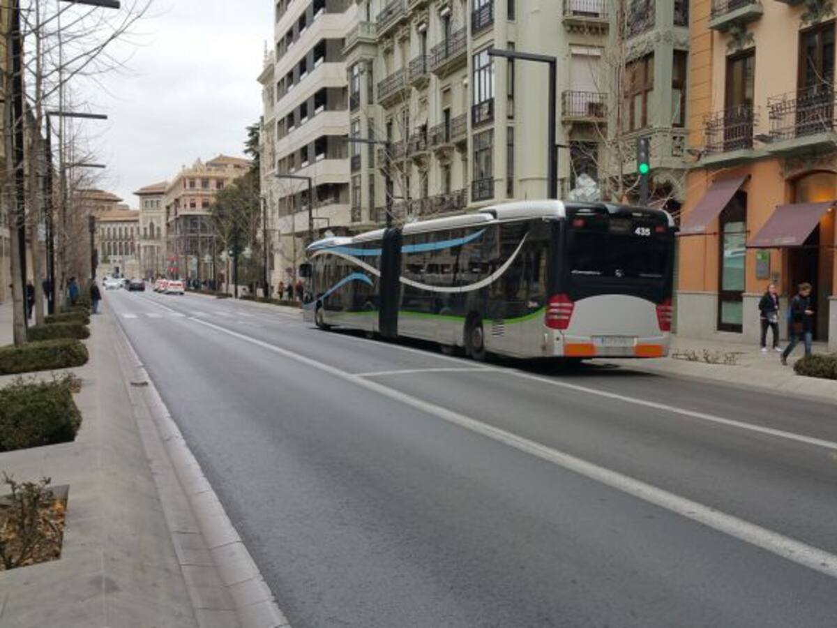 Luz verde al paso de la SN1 y la SN4 por la Gran Vía junto a la LAC