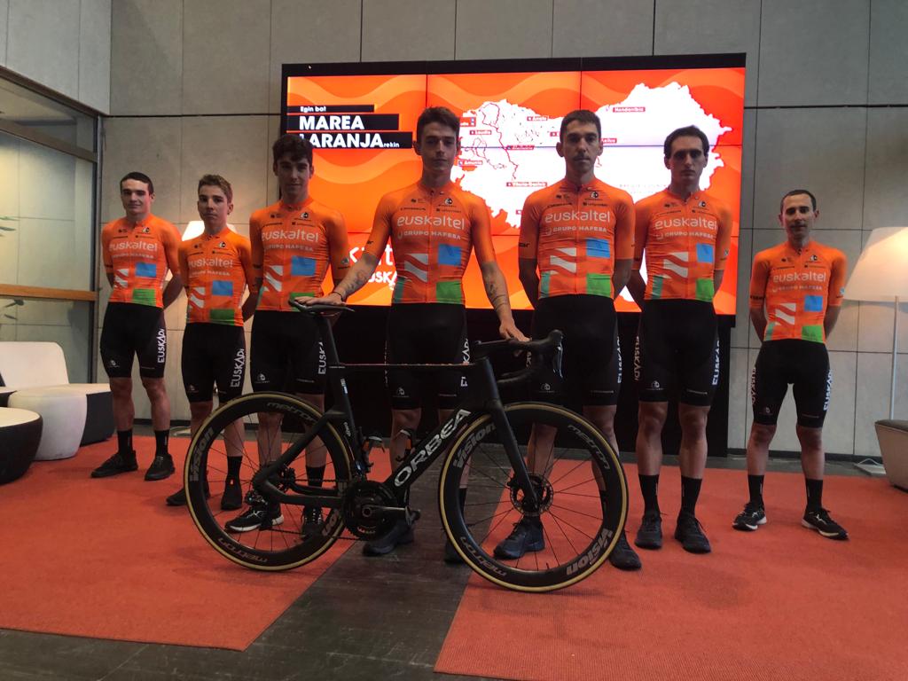Los siete corredores de Euskaltel sueñan con lograr un triunfo de etapa en la Itzulia