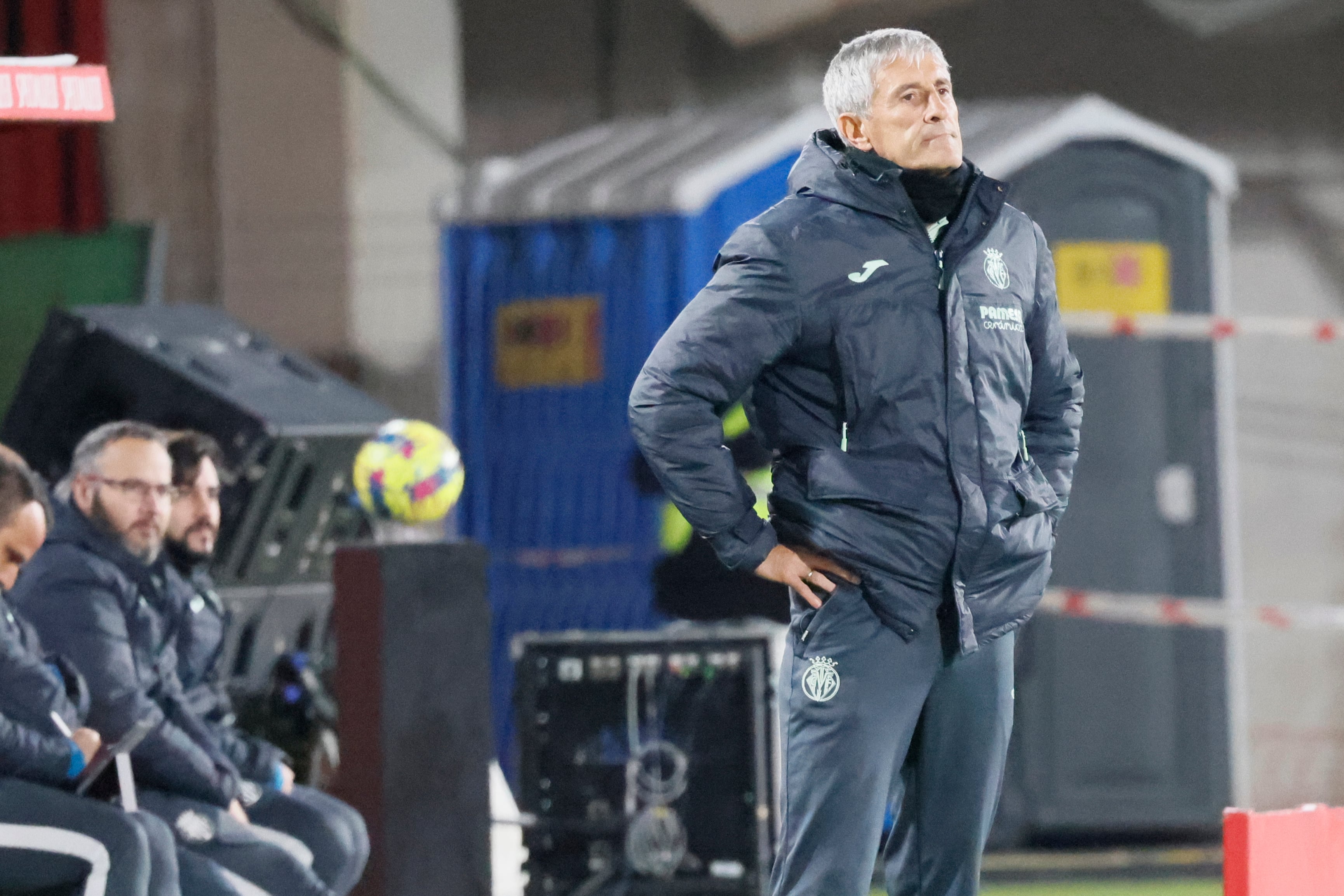 PALMA, 18/02/2023.- El entrenador del Villarreal Quique Setién durante el partido de la Jornada 22 de LaLiga que el Mallorca y el Villarreal disputan este sábado en el estadio Son Moix de Palma. EFE/ Cati Cladera
