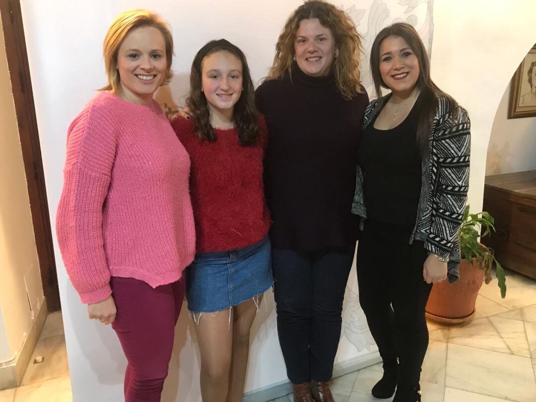 La edil de Fiestas y la alcaldesa han presentado a las Reinas del Carnaval de Ronda 2019