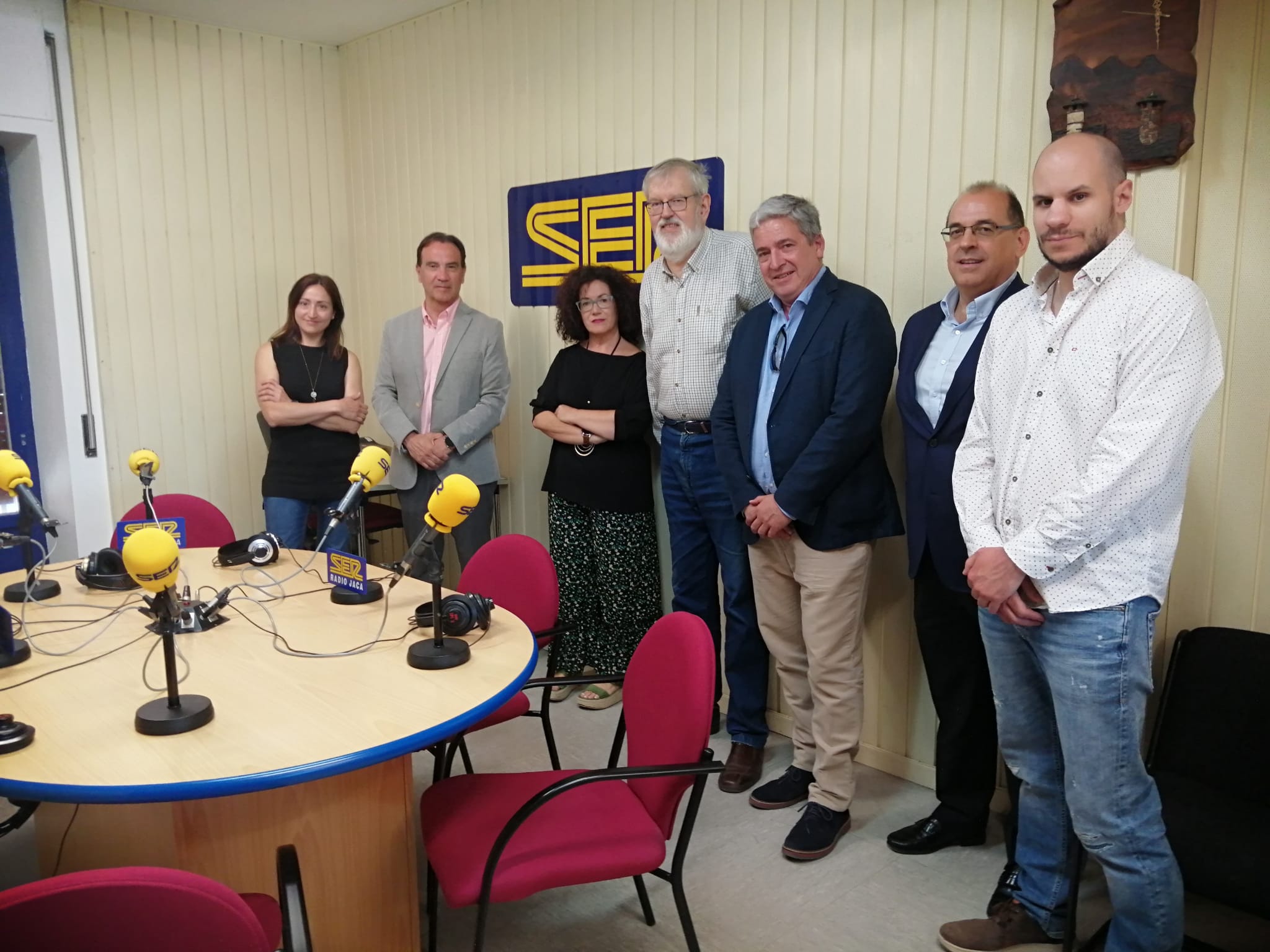 Relevo y toma de posesión en la dirección de Radio Jaca, que asume Cristina Pérez