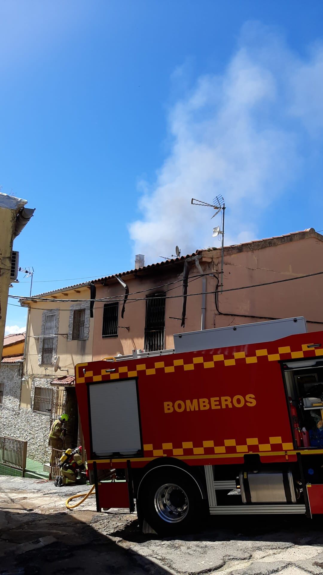 La casa en el momento de la extinción del fuego