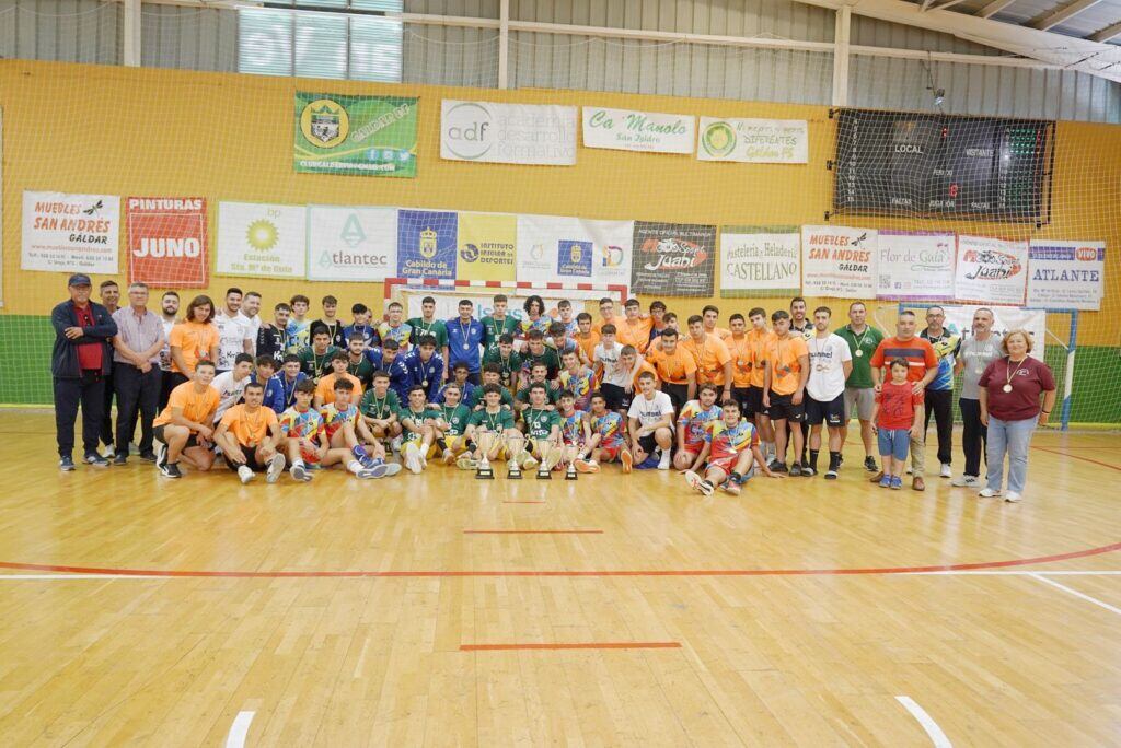 Los equipos participantes en la fase final.