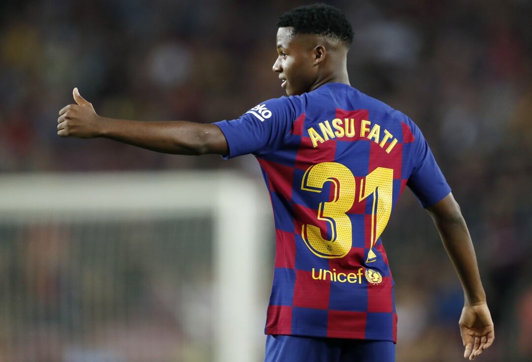 Ansu Fati durante un partido con el FC Barcelona