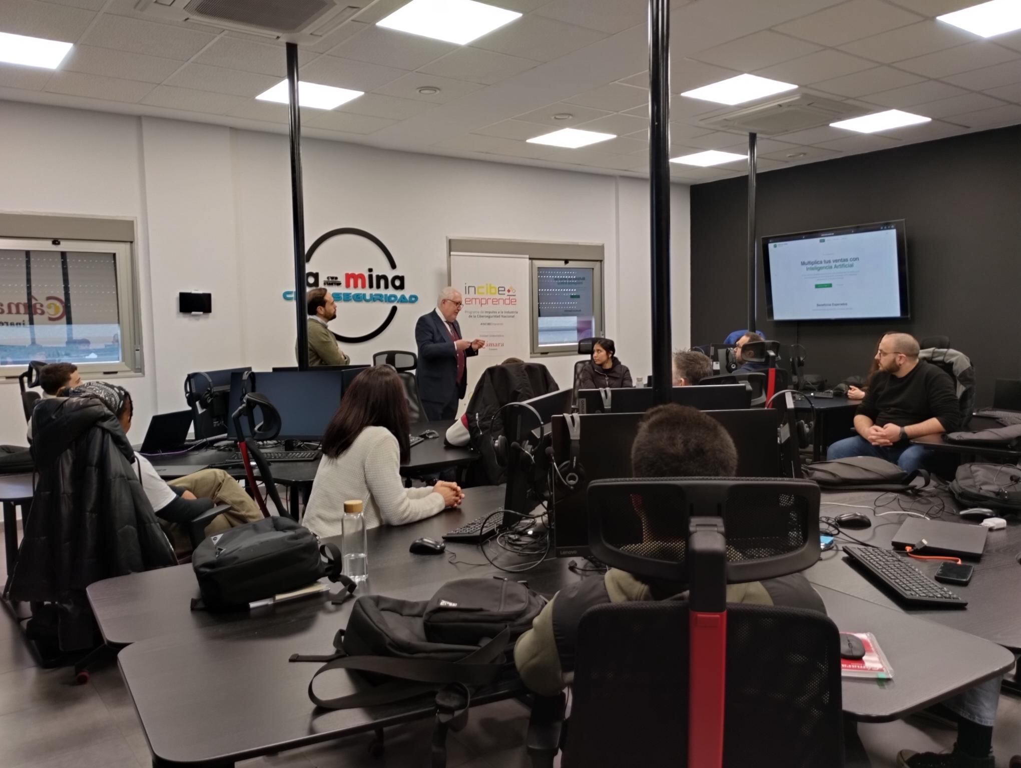 Programa de incubación de INCIBE Emprende en Linares