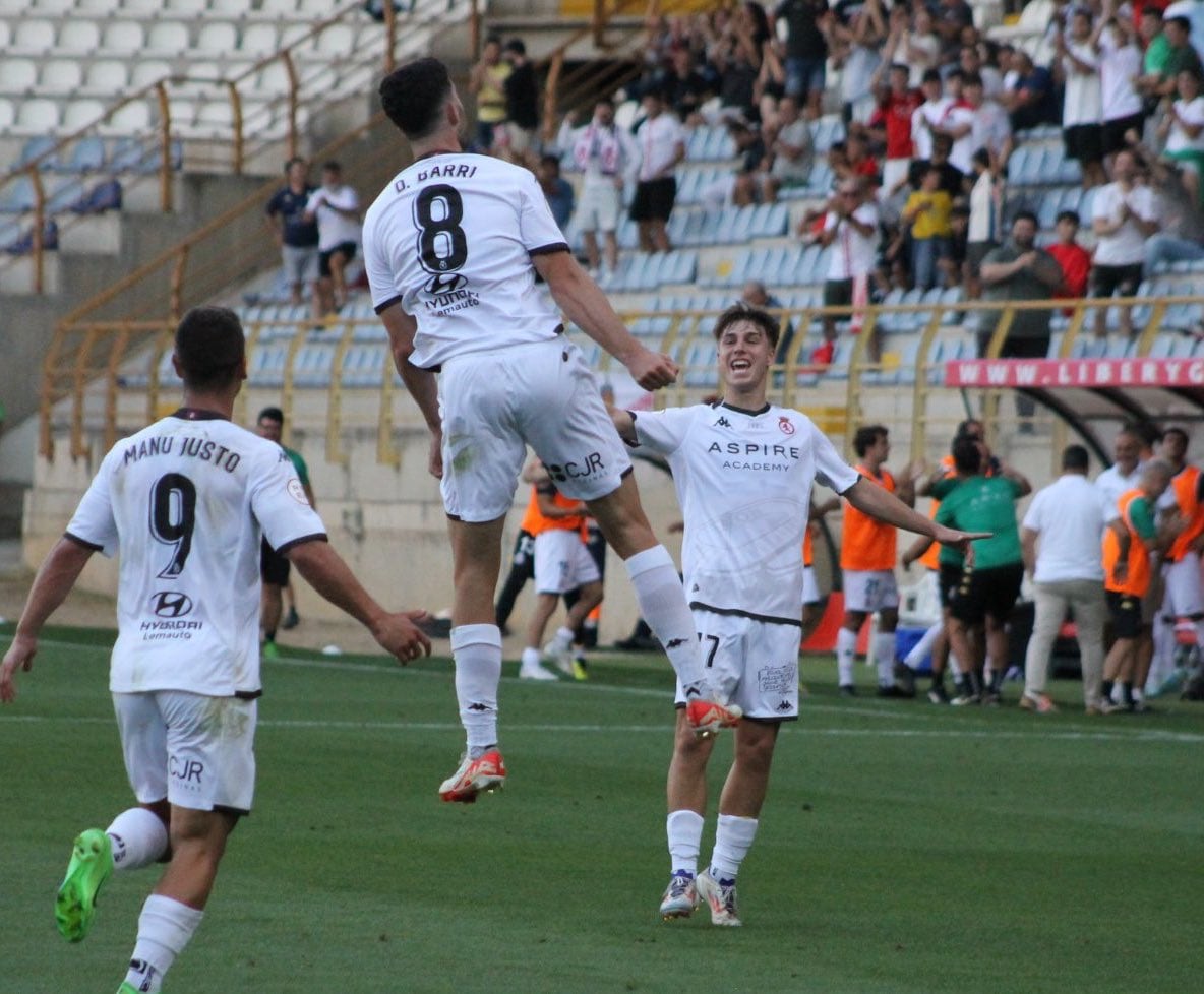 Barri jugó la temporada 20-21 en el Celta B.