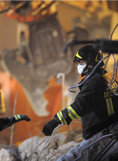 El número de personas que han perdido la vida en el terremoto que el pasado lunes sacudió el centro de Italia asciende a 291, según el último balance ofrecido esta mañana por los Carabinieri