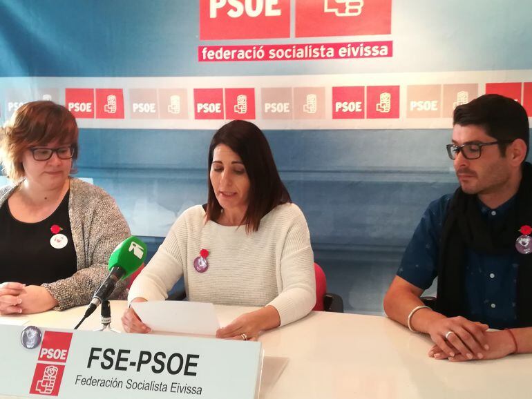 Los representantes de la FSE durante la presentación de los actos organizados por el Día de la Mujer