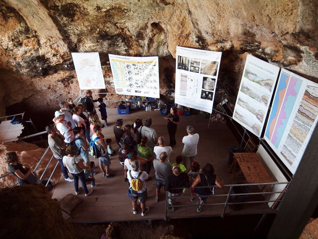 Cova del Bolomor en Tavernes. 