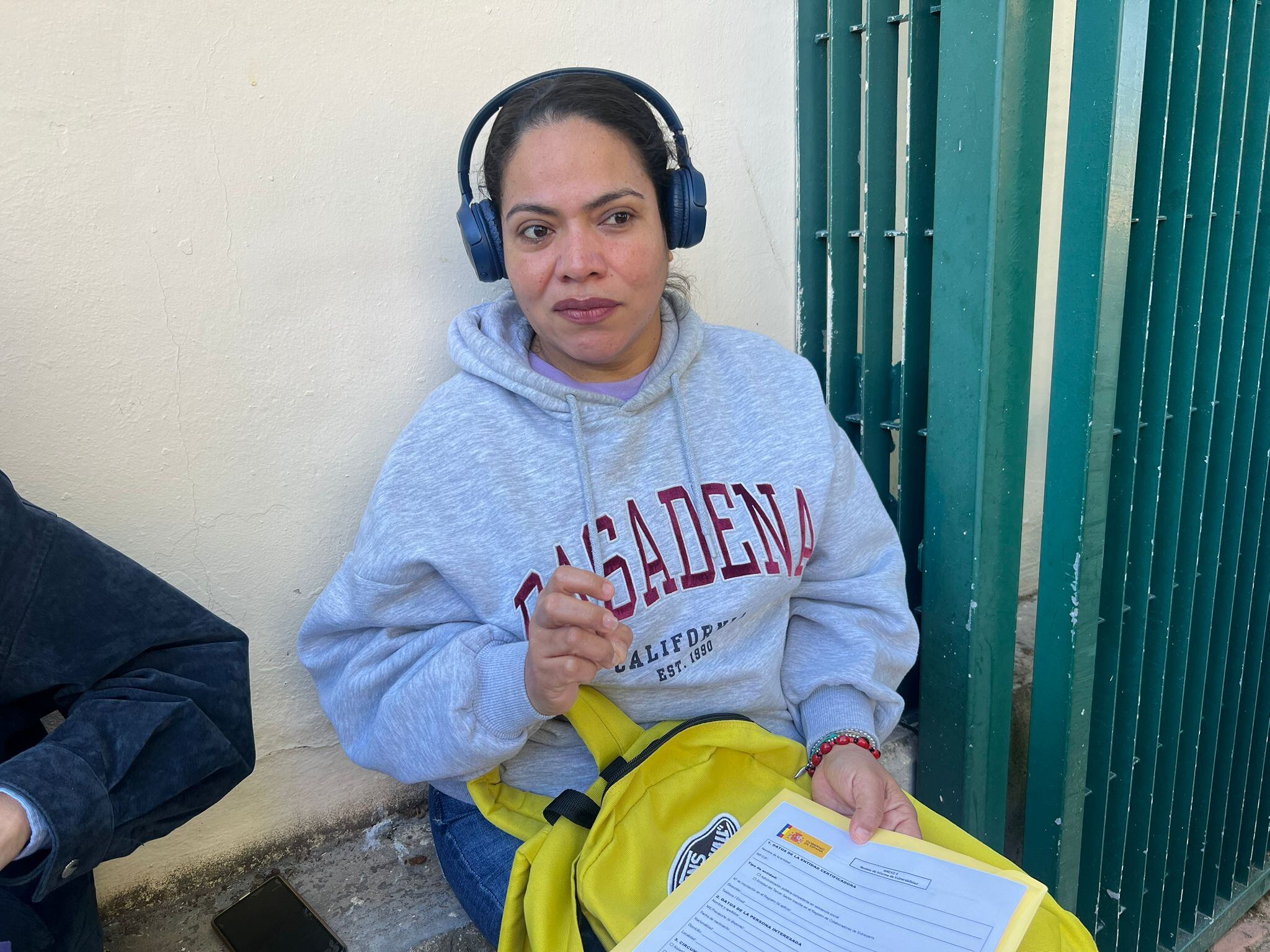 La regularización arranca en Cartagena con colas y esperanza