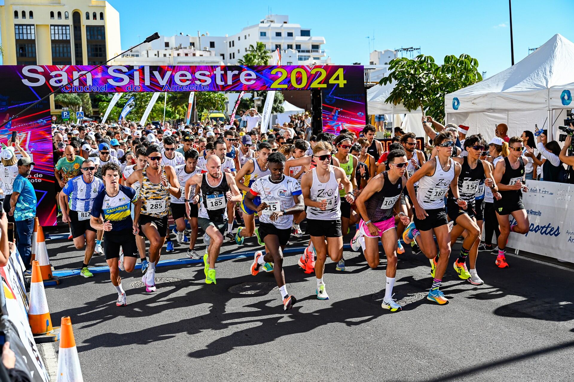 Salida de la San Silvestre 2024 en Arrecife, capital de Lanzarote.