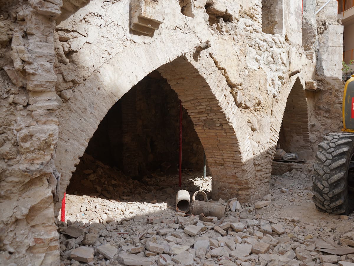 Hallazgo arqueológico en unas obras en Ontinyent: "Podría ser de los siglos XIV y XV”