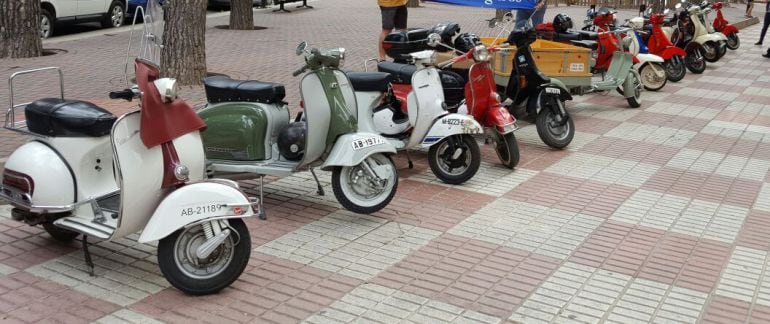 Imagen de algunas de las vespas que participan en este evento