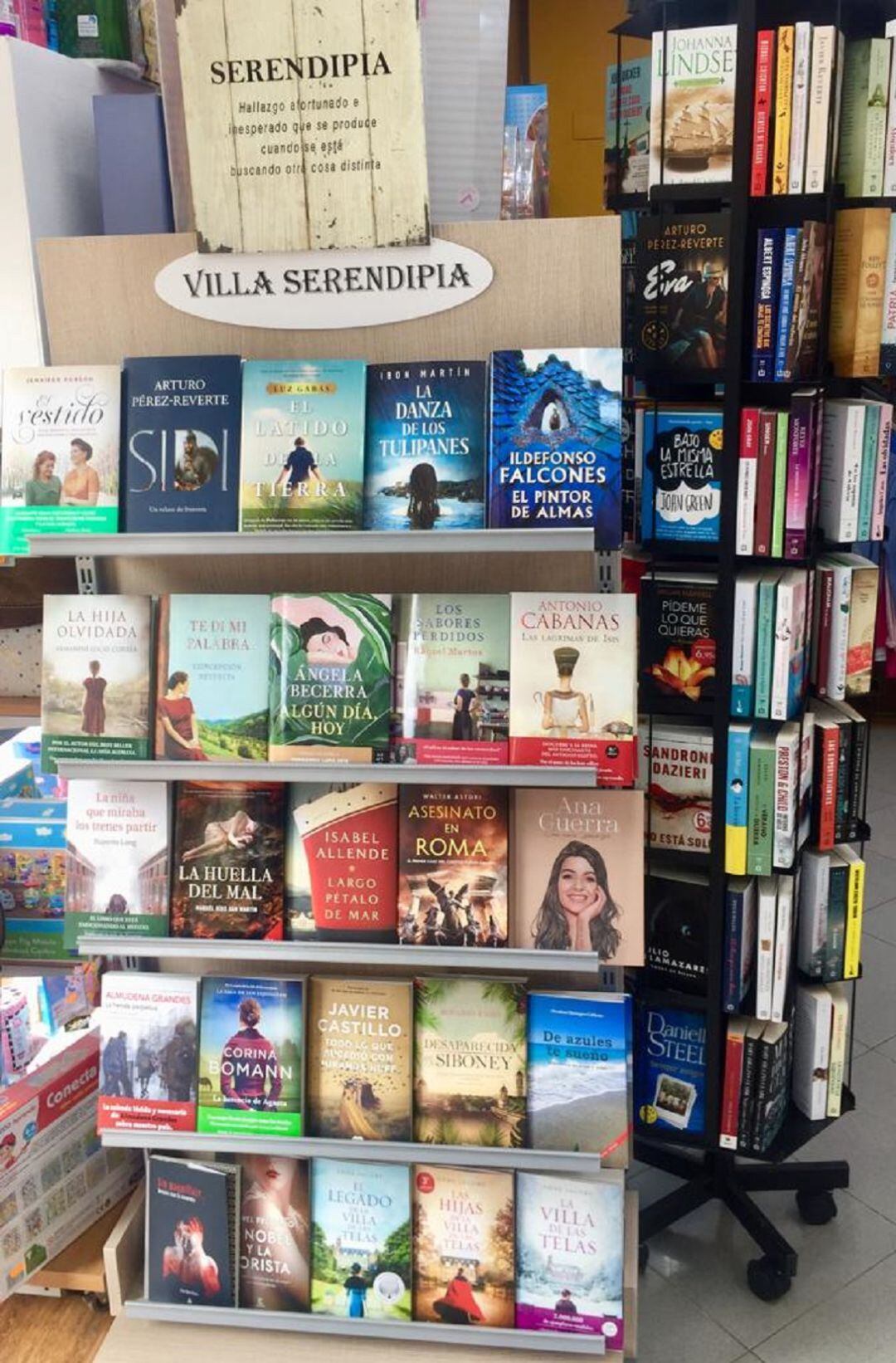 Sección literaria de Villa Serendipia