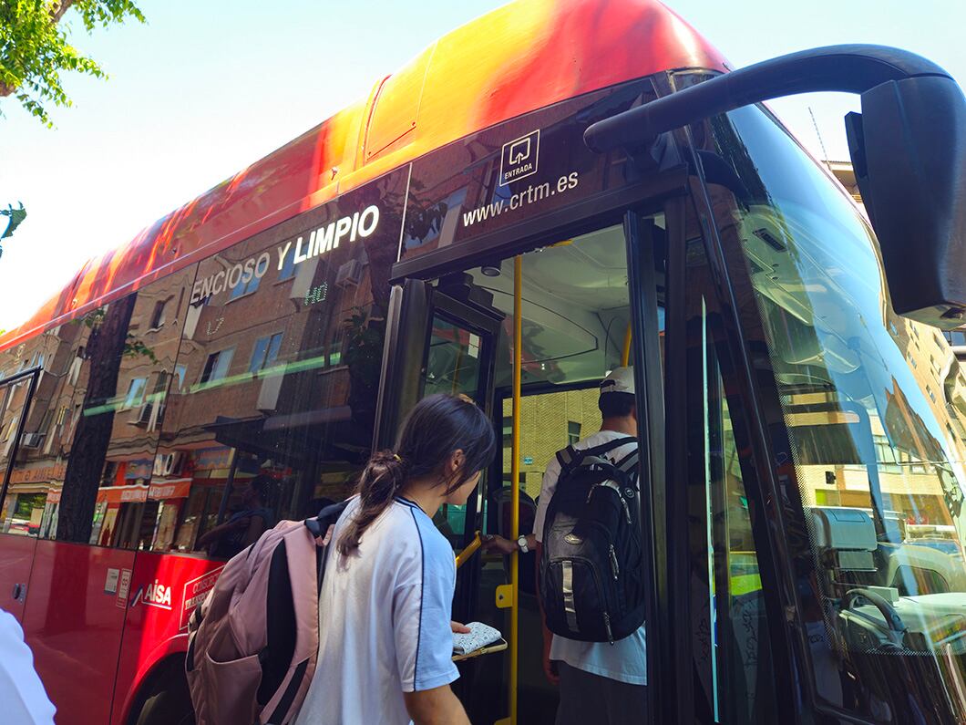 Uno de los autobuses urbanos de Valdemoro