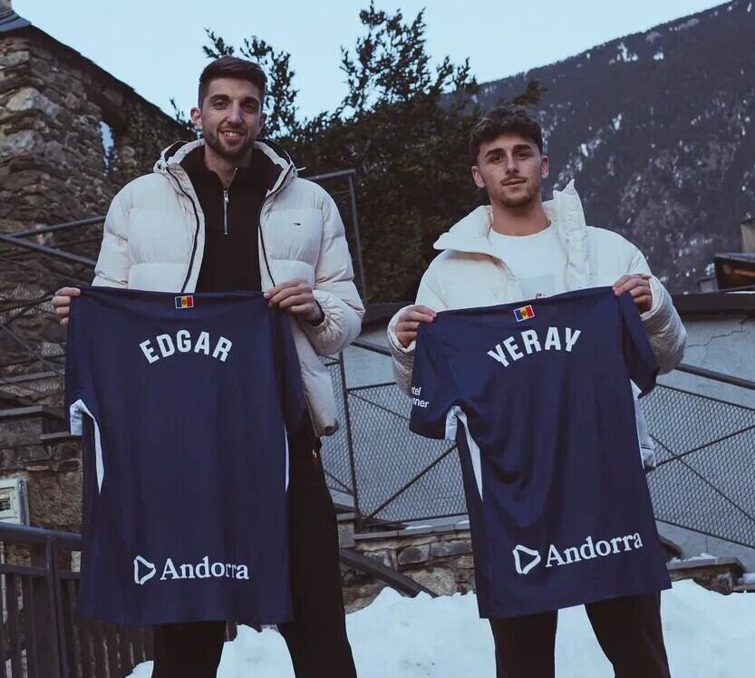 Edgar González i Yeray Cabanzón, presentats amb la samarreta de l'FC Andorra