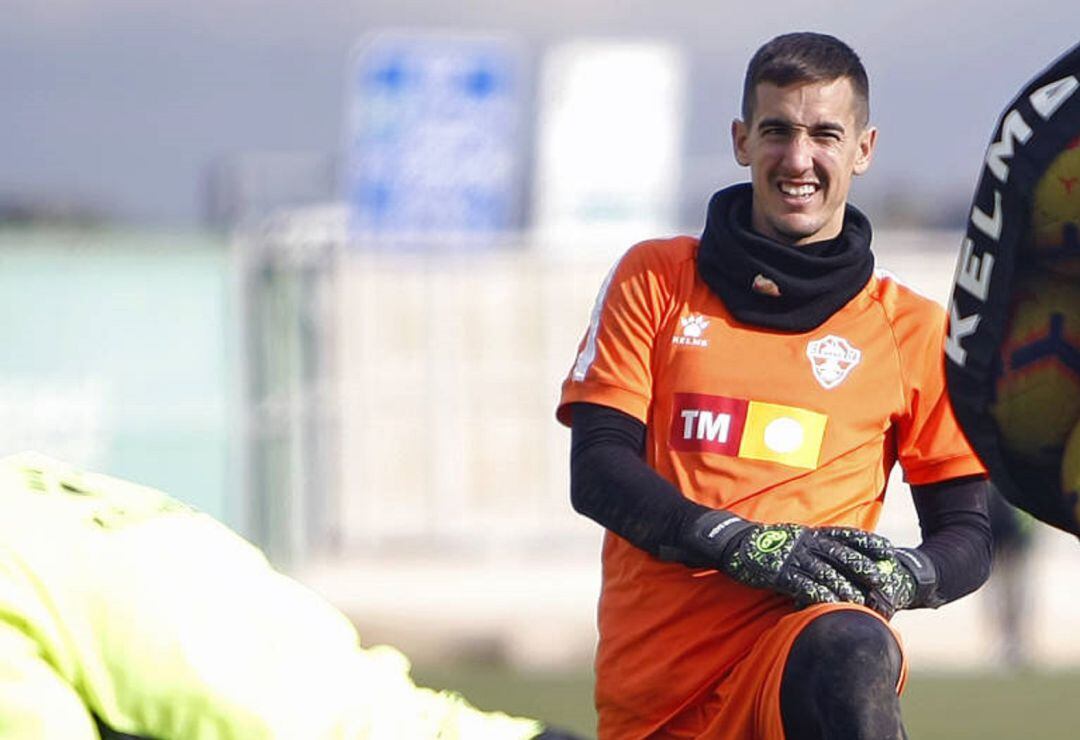 Edgar Badía en un entrenamiento del Elche CF