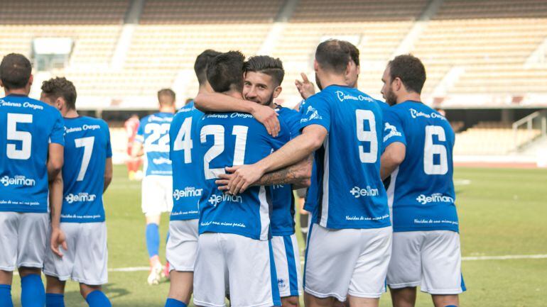 Jugadores del Xerez DFC durante un partido en Chapín