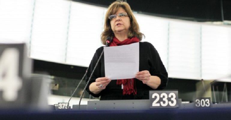 La eurodiputada de IU, Paloma López, en el Parlamento Andaluz.