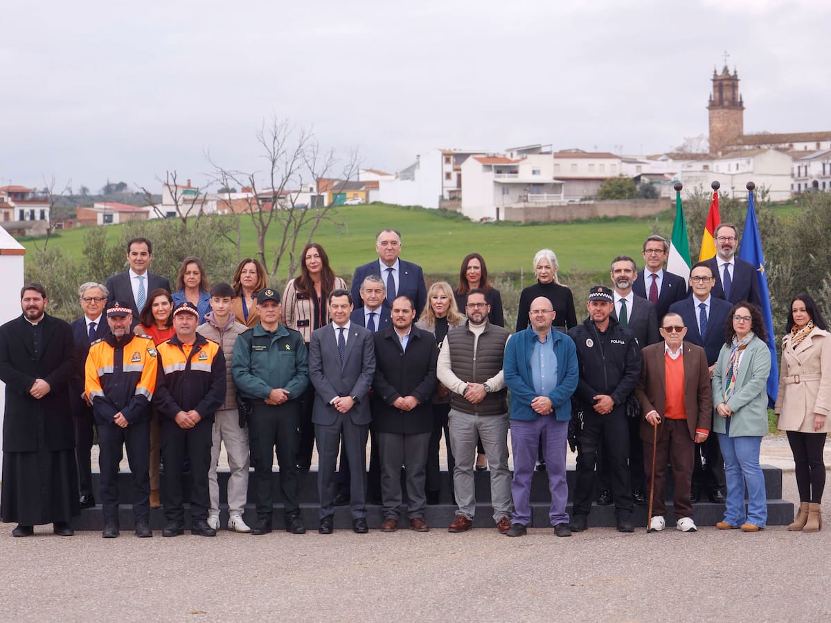 Adamuz recibe la Medalla de Andalucía a los Valores Humanos, la Solidaridad y la Concordia