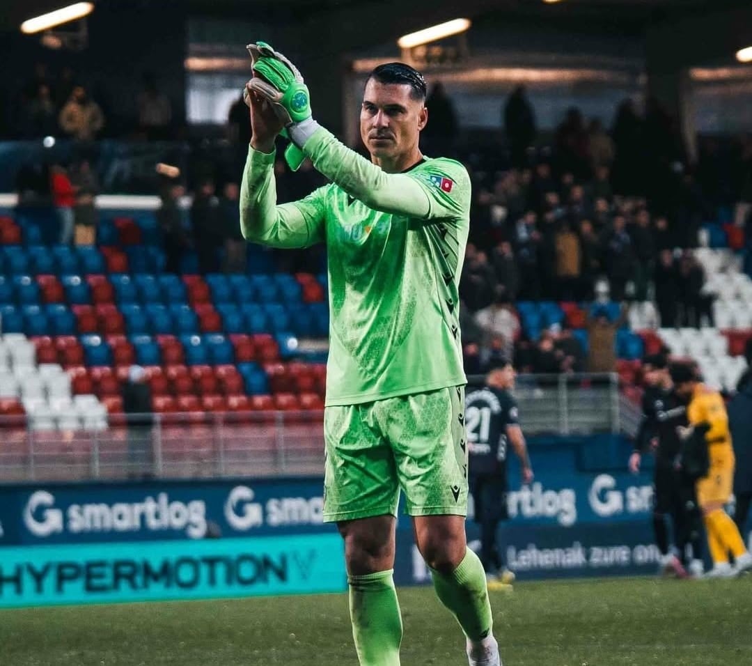 La experiencia de Andrés Fernández vale una pasta.