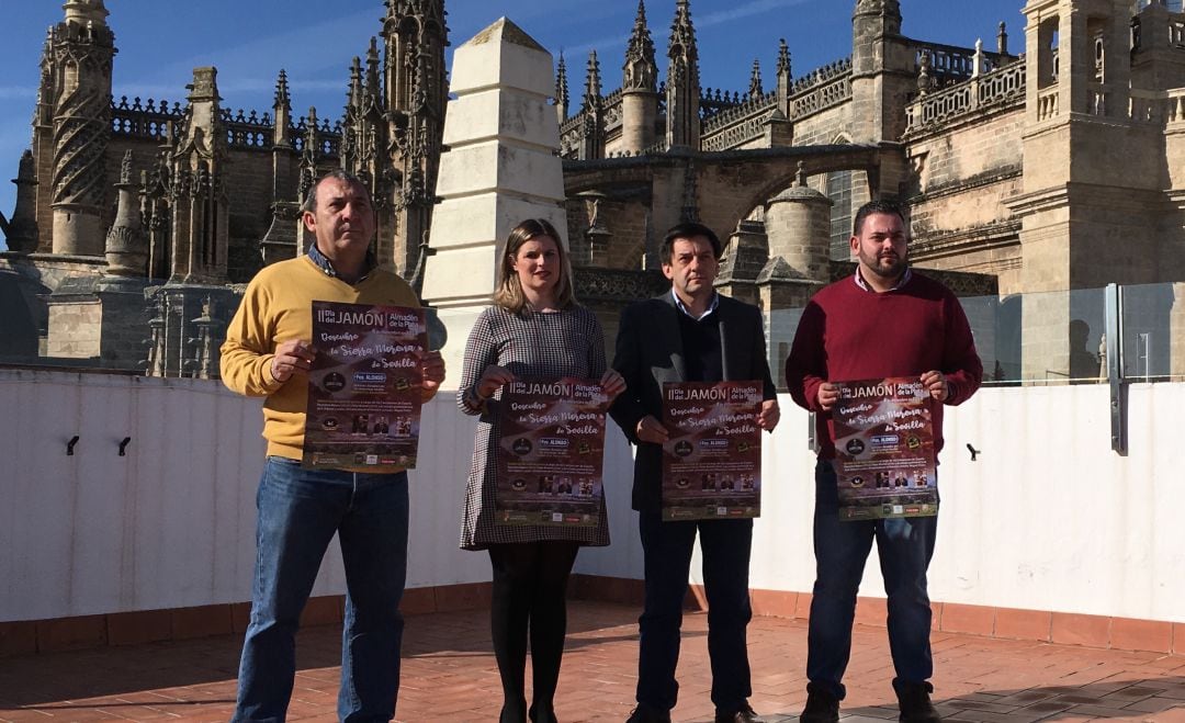 La Casa de la Provincia acogió la presentación del II Día del Jamón de Almadén de la Plata