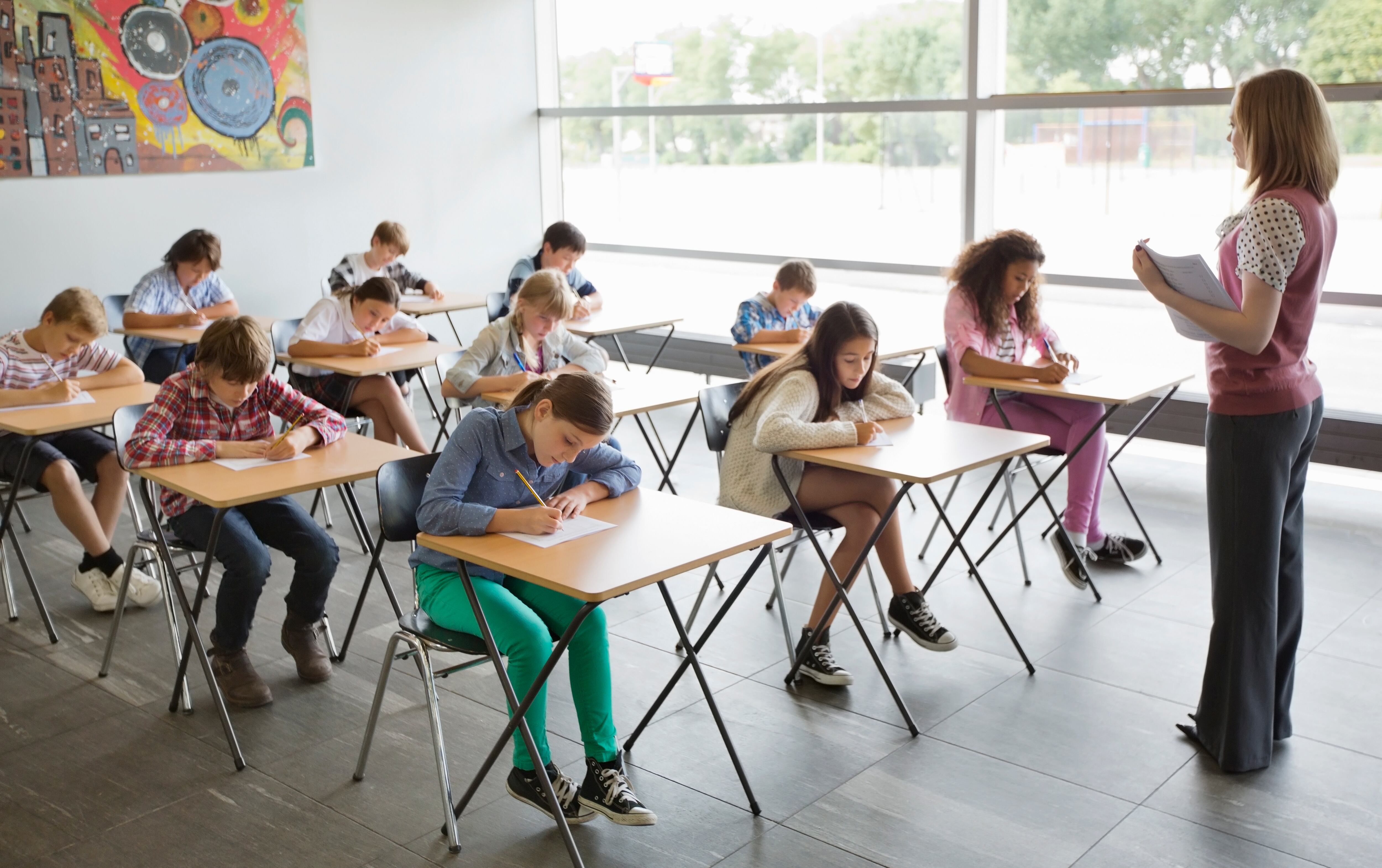 Los profesores reivindican un aumento salarial en lineal con el mejor sistema educativo del que presume la Junta