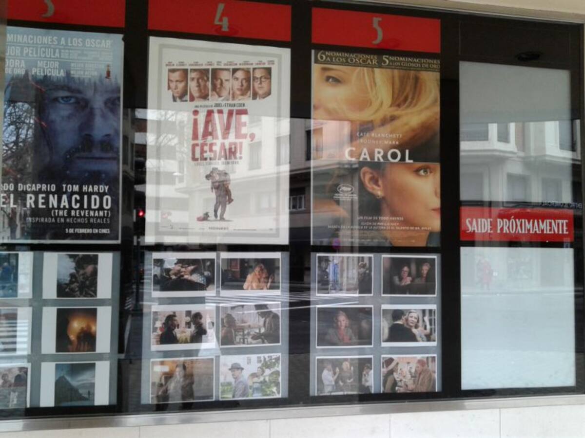 La última cartelera de los cines Saide Carlos III en Pamplona