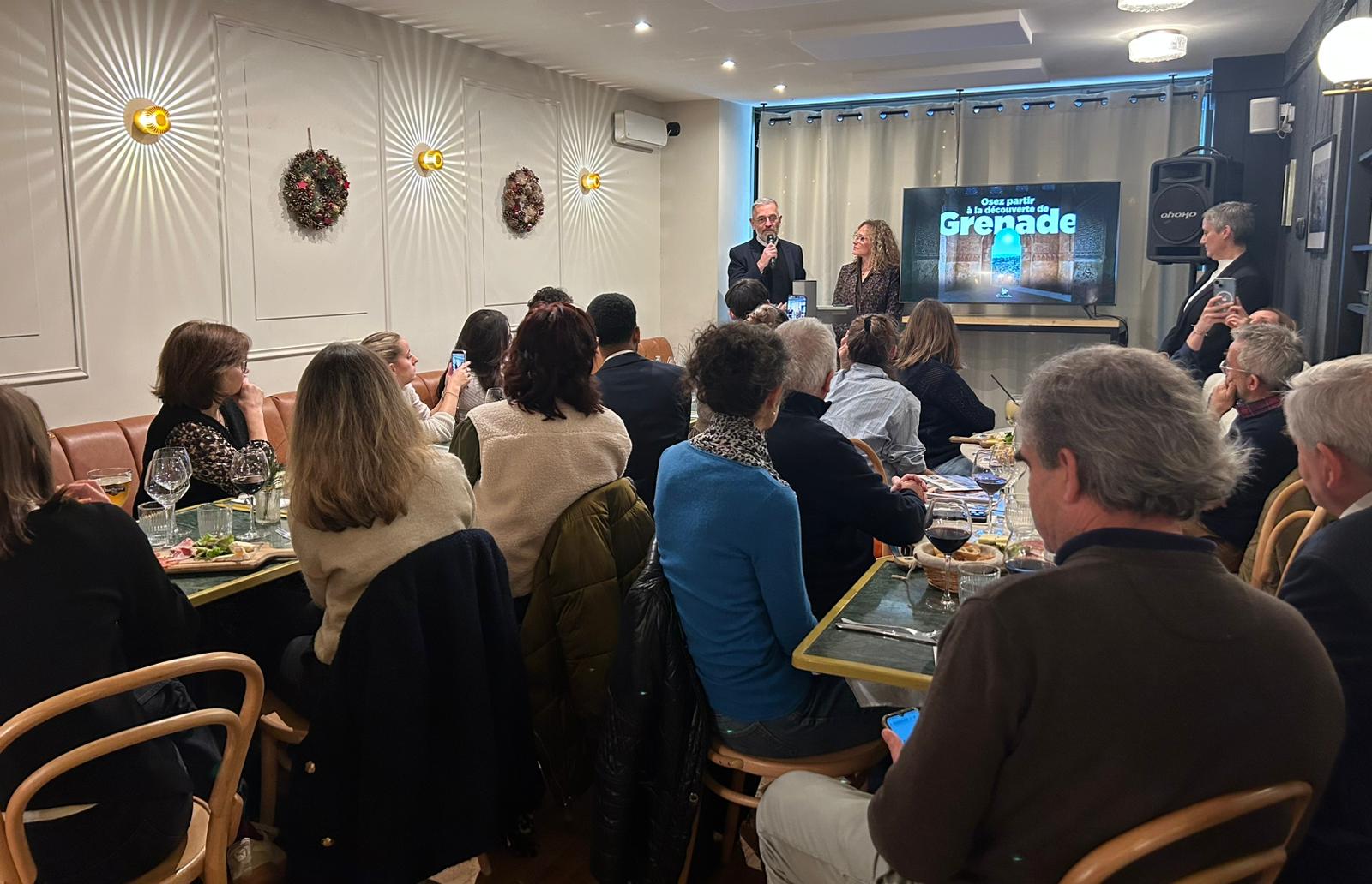 La Diputada de Turismo, Marta Nievas, durante la promoción de Granada en Nantes (Francia)
